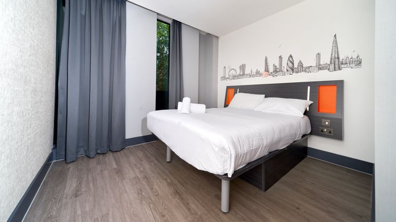 <b>easyHotel London City Shoreditch Room</b>. Images powered by <a href="https://www.leonardoworldwide.com/" title="Leonardo Worldwide" target="_blank">Leonardo</a>.
