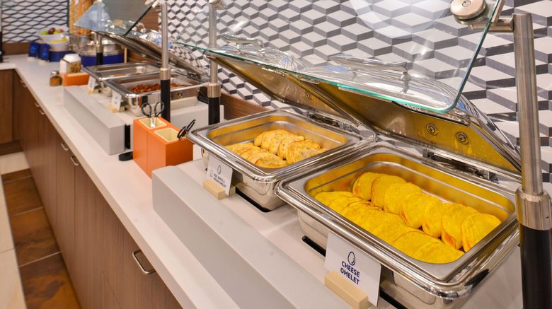 <b>Holiday Inn Express Restaurant</b>. Images powered by <a href="https://www.leonardoworldwide.com/" title="Leonardo Worldwide" target="_blank">Leonardo</a>.