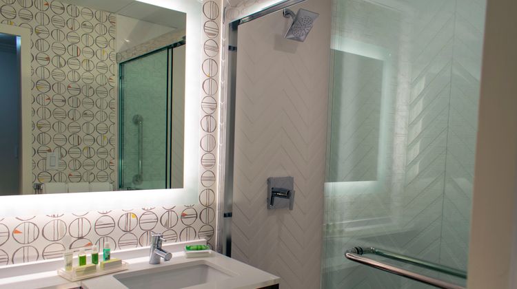 Holiday Inn Binghamton Downtown Room
