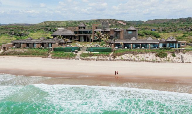 Kenoa Resort Exterior