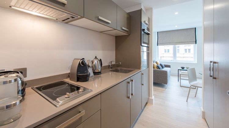 Rosebery Apartments Supercity Aparthotel Room