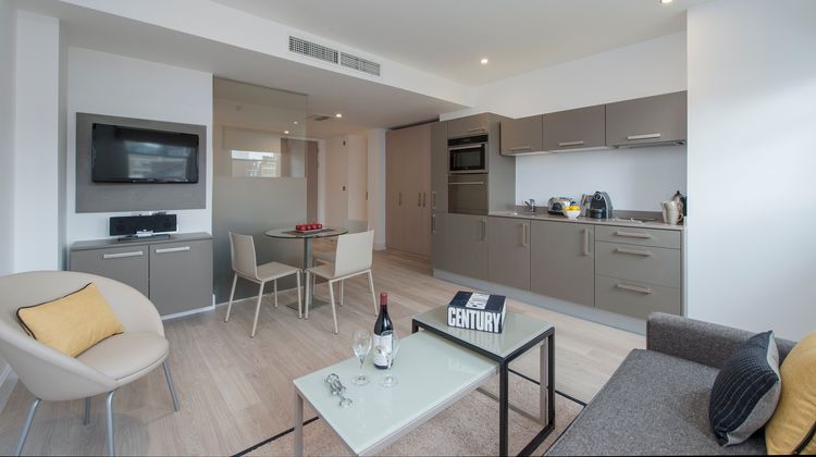 Rosebery Apartments Supercity Aparthotel Room