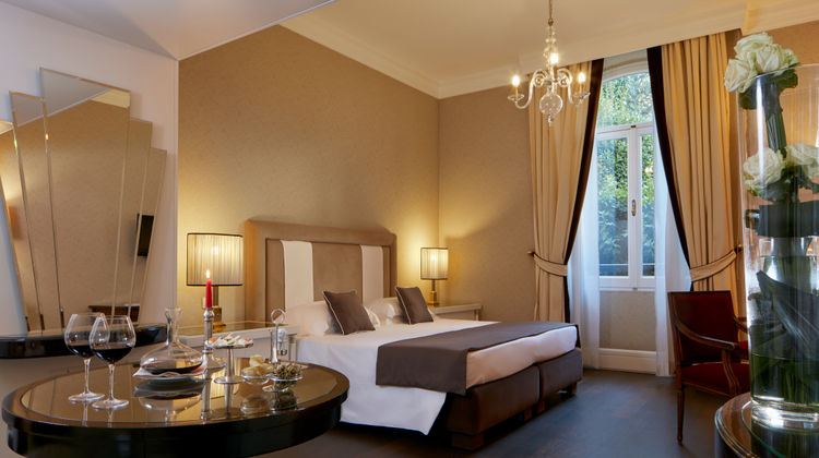 Hotel Regency Suite