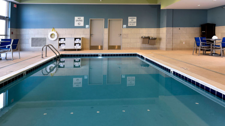 Holiday Inn Express & Stes Madisonville Pool