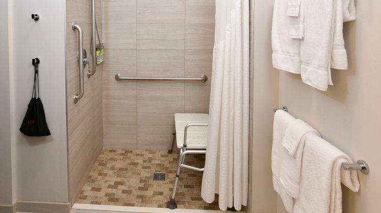 Holiday Inn Express & Stes Madisonville Room