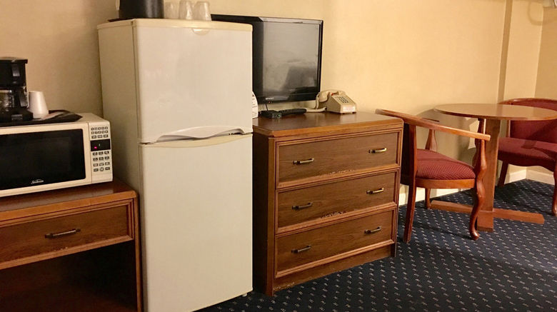 <b>Scottish Inns & Suites Room</b>. Images powered by <a href="https://www.leonardoworldwide.com/" title="Leonardo Worldwide" target="_blank">Leonardo</a>.