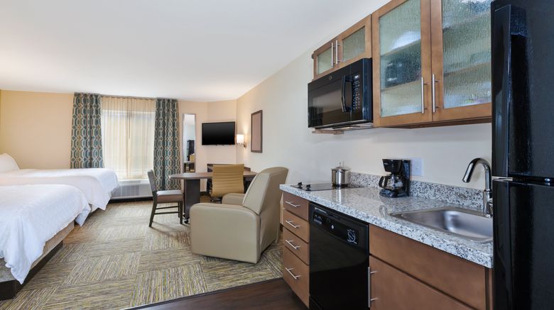 <b>Candlewood Suites NE Downtown Room</b>. Images powered by <a href="https://www.leonardoworldwide.com/" title="Leonardo Worldwide" target="_blank">Leonardo</a>.