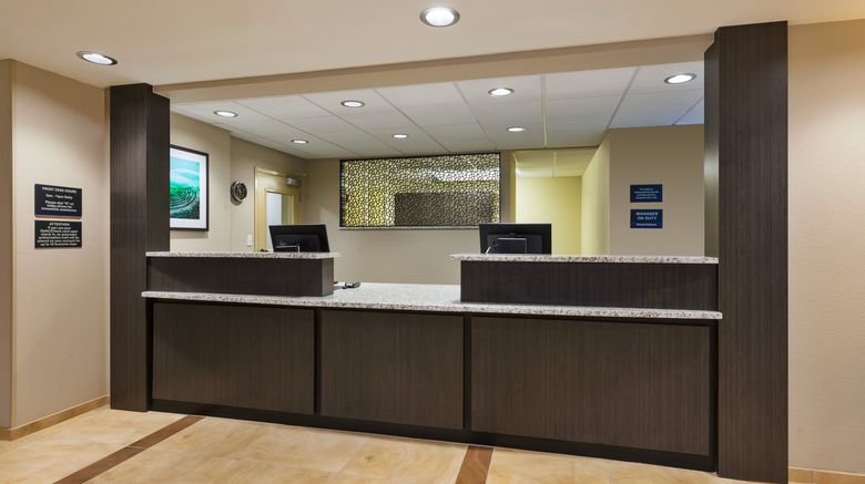 <b>Candlewood Suites NE Downtown Lobby</b>. Images powered by <a href="https://www.leonardoworldwide.com/" title="Leonardo Worldwide" target="_blank">Leonardo</a>.