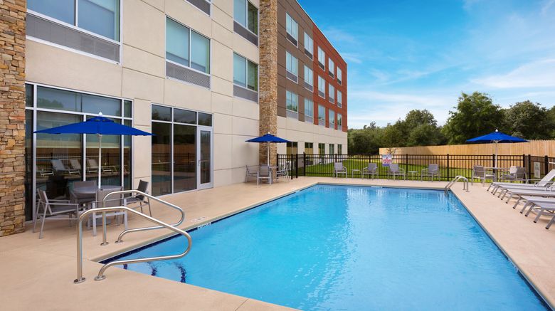 <b>Holiday Inn Express Lake Park Pool</b>. Images powered by <a href="https://www.leonardoworldwide.com/" title="Leonardo Worldwide" target="_blank">Leonardo</a>.