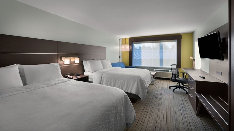 Holiday Inn Express Lake Park Suite