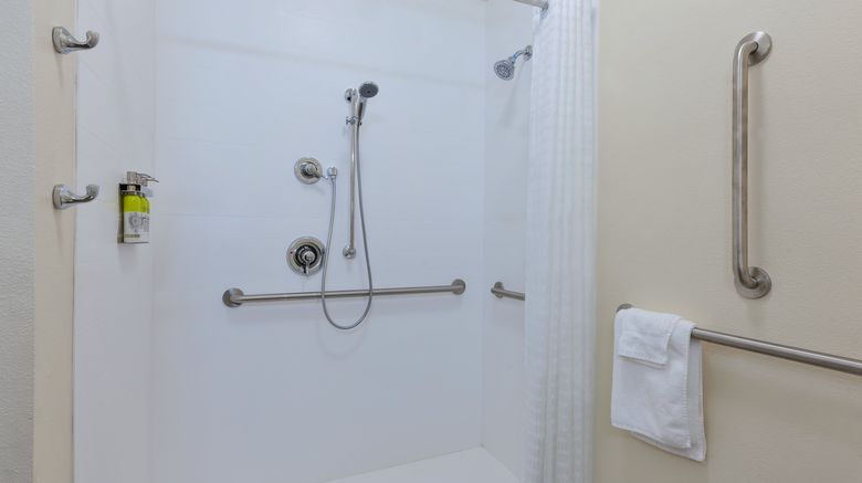 <b>Candlewood Suites NE Downtown Room</b>. Images powered by <a href="https://www.leonardoworldwide.com/" title="Leonardo Worldwide" target="_blank">Leonardo</a>.
