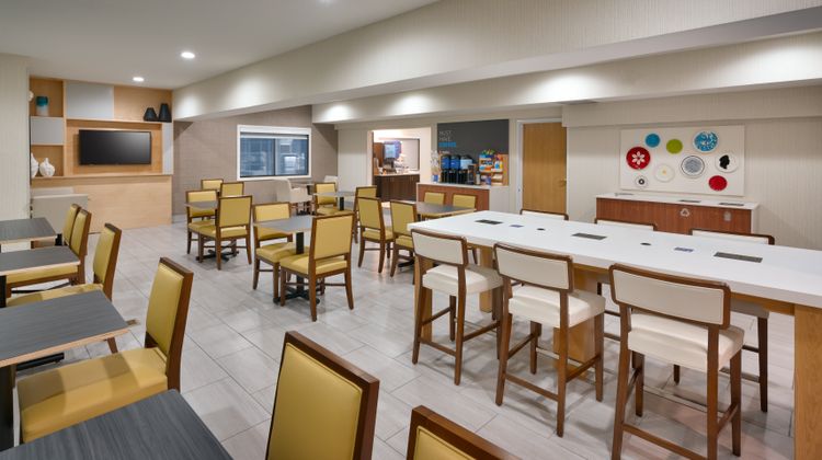 Holiday Inn Express Restaurant