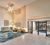 Holiday Inn Express Lobby