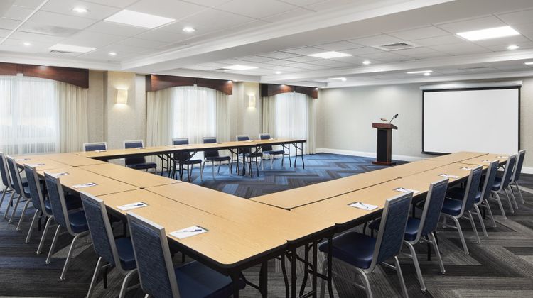 Holiday Inn Express Hotel & Suites Meeting