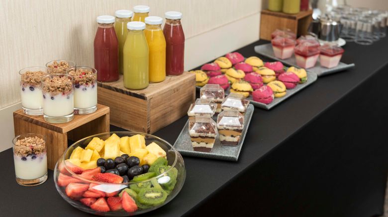 <b>Holiday Inn Express Las Condes Meeting</b>. Images powered by <a href="https://www.leonardoworldwide.com/" title="Leonardo Worldwide" target="_blank">Leonardo</a>.
