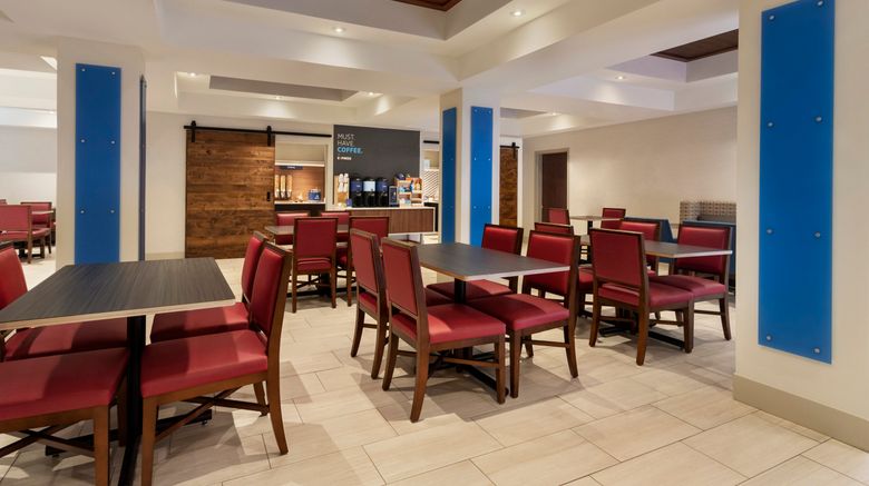 <b>Holiday Inn Express & Suites Durant Lobby</b>. Images powered by <a href="https://www.leonardoworldwide.com/" title="Leonardo Worldwide" target="_blank">Leonardo</a>.