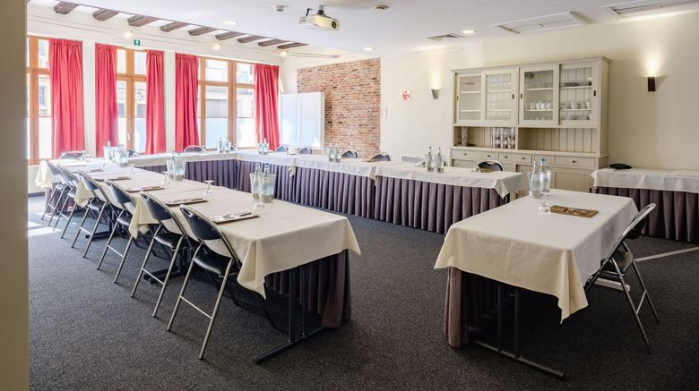 <b>Ghent River Hotel Meeting</b>. Images powered by <a href="https://www.leonardoworldwide.com/" title="Leonardo Worldwide" target="_blank">Leonardo</a>.