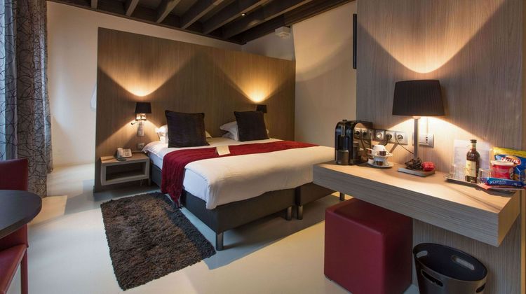 Hotel de Flandre Room