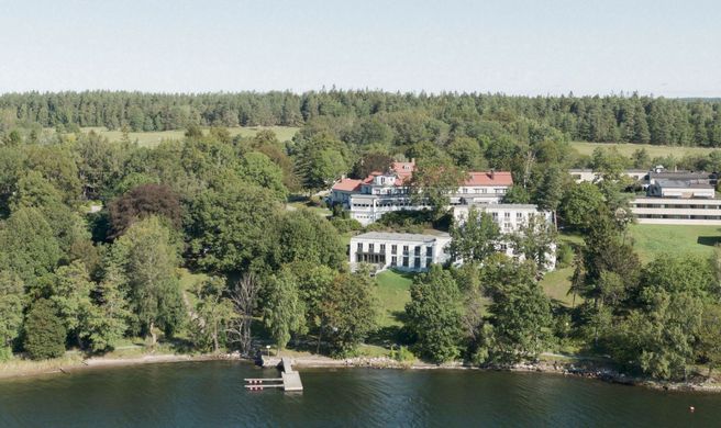 Hotel Lovik Exterior