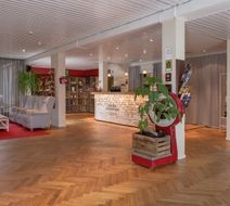 Hotel Lovik Lobby