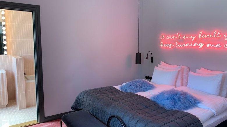 <b>Hasselby Slott Room</b>. Images powered by <a href="https://www.leonardoworldwide.com/" title="Leonardo Worldwide" target="_blank">Leonardo</a>.