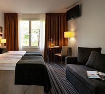 Boson Hotel & Conference Ctr Room