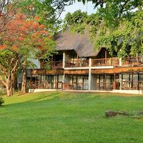 Cresta Mowana Safari Resort & Spa