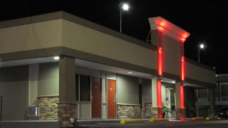 Red Carpet Inn Exterior