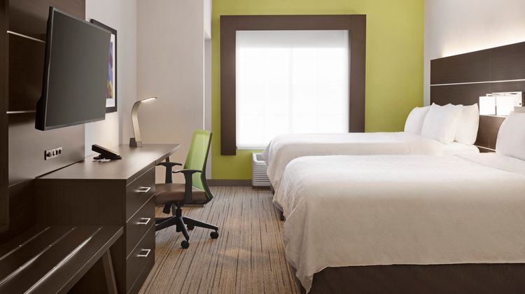 Holiday Inn Express & Suites Durant Room