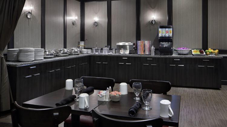 Holiday Inn Boston-Bunker Hill Area Restaurant