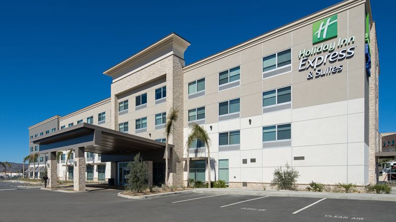 Holiday Inn Express  and  Suites Murrieta Exterior. Images powered by <a href="https://www.leonardoworldwide.com" target="_blank" rel="noopener">Leonardo</a>.