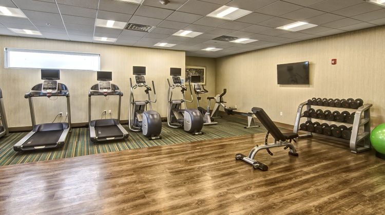 Holiday Inn Express Airport Expo Center Health Club
