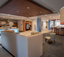 Holiday Inn Express & Suites Tonawanda Lobby