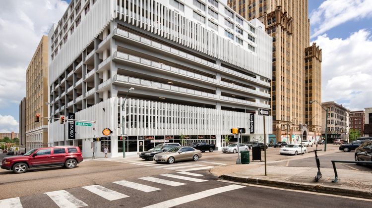 Hotel Indigo Memphis Downtown Exterior