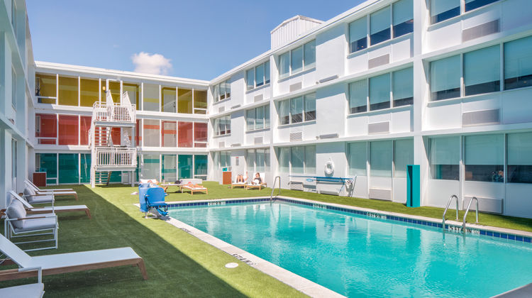 Hotel Indigo Memphis Downtown Pool