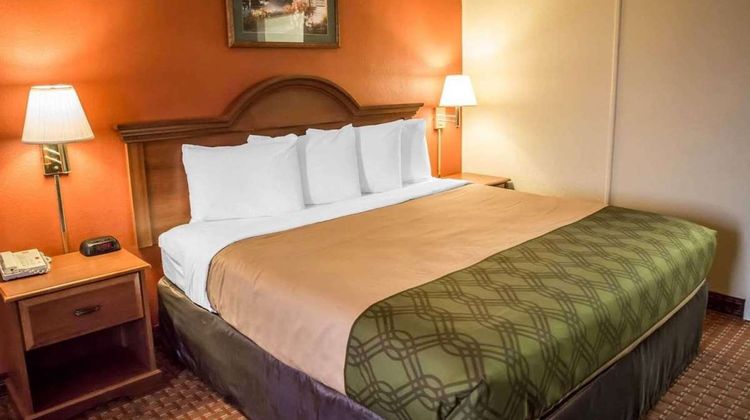 Red Carpet Inn Jacksonville Room