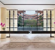 HUALUXE Shanghai Twelve at Hengshan Lobby