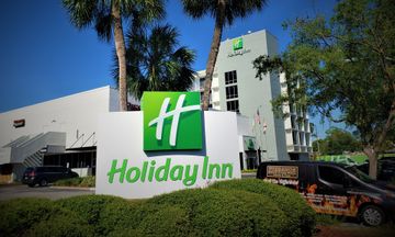 Holiday Inn University Center