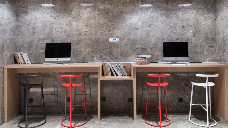 <b>Holiday Inn Express Dongguan Marina Bay Lobby</b>. Images powered by <a href="https://www.leonardoworldwide.com/" title="Leonardo Worldwide" target="_blank">Leonardo</a>.
