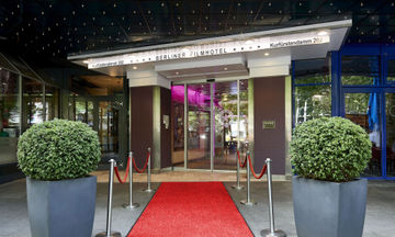Hollywood Media Hotel