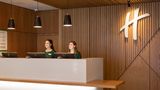 Holiday Inn London – Whitechapel Lobby