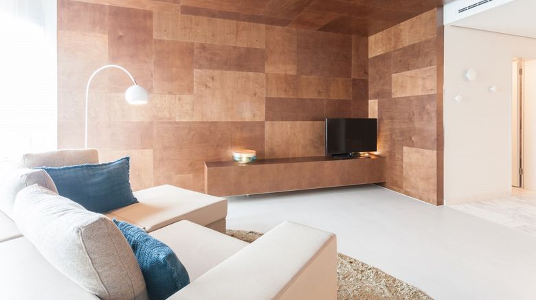 <b>EMA house-The Zurich All Suite Hotel Suite</b>. Images powered by <a href="https://www.leonardoworldwide.com/" title="Leonardo Worldwide" target="_blank">Leonardo</a>.