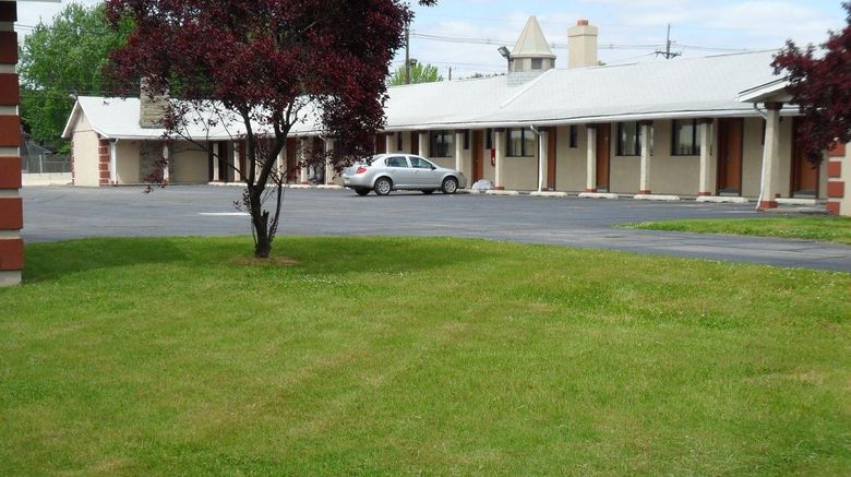Red Carpet Inn Exterior. Images powered by <a href="https://www.leonardoworldwide.com" target="_blank" rel="noopener">Leonardo</a>.