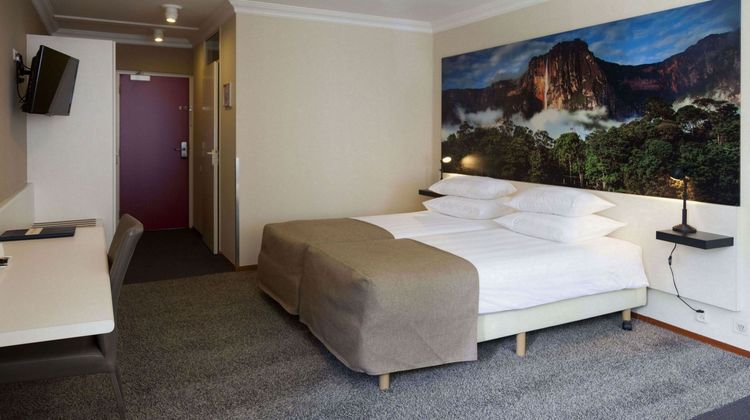 Motel De Naaldhof Room