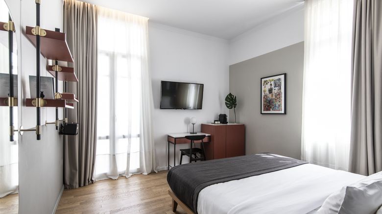 <b>The Modernist Thessaloniki Room</b>. Images powered by <a href="https://www.leonardoworldwide.com/" title="Leonardo Worldwide" target="_blank">Leonardo</a>.