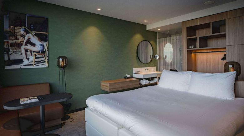 <b>Van der Valk Hotel Amsterdam-Zuidas Room</b>. Images powered by <a href="https://www.leonardoworldwide.com/" title="Leonardo Worldwide" target="_blank">Leonardo</a>.