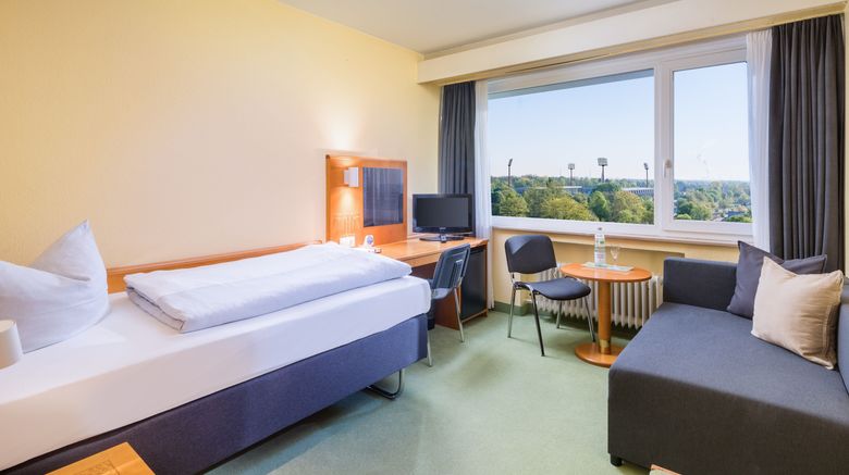 <b>Garden Hotel Krefeld Room</b>. Images powered by <a href="https://www.leonardoworldwide.com/" title="Leonardo Worldwide" target="_blank">Leonardo</a>.