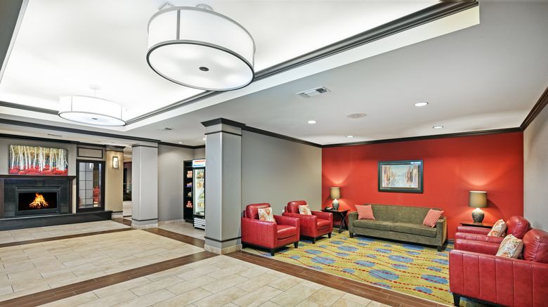 <b>Holiday Inn Express Hotel & Suites Lobby</b>. Images powered by <a href="https://www.leonardoworldwide.com/" title="Leonardo Worldwide" target="_blank">Leonardo</a>.