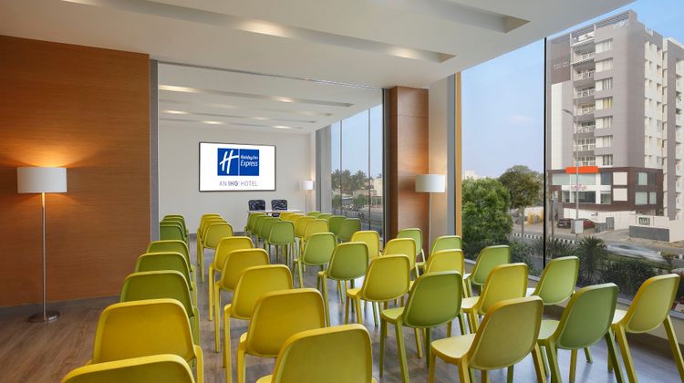 Holiday Inn Express OMR Thoraipakkam Meeting