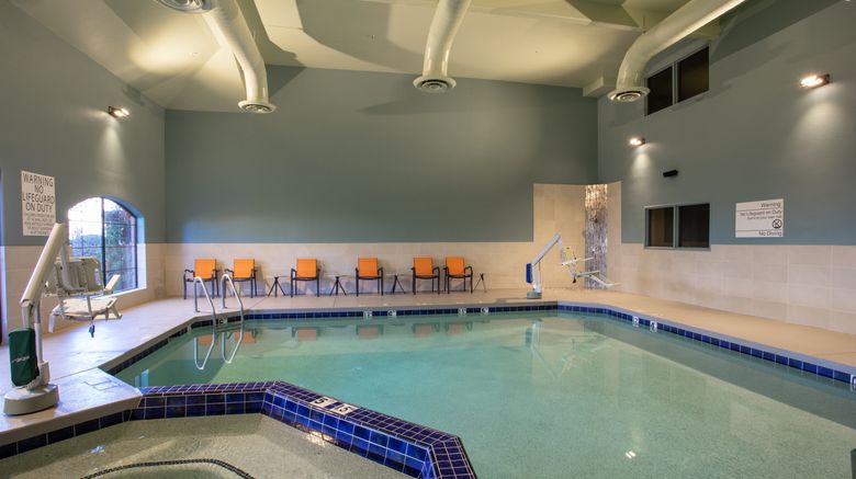 <b>Holiday Inn Express Pool</b>. Images powered by <a href="https://www.leonardoworldwide.com/" title="Leonardo Worldwide" target="_blank">Leonardo</a>.